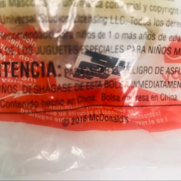 mcdonalds happy meal toy lot the secret life of pets and the dog 2005 2016 2019 - Picture 6 of 10